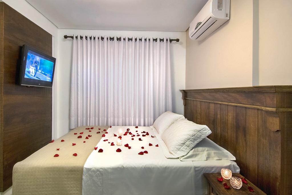 Deluxe Room with Bath,378233260:JPEG